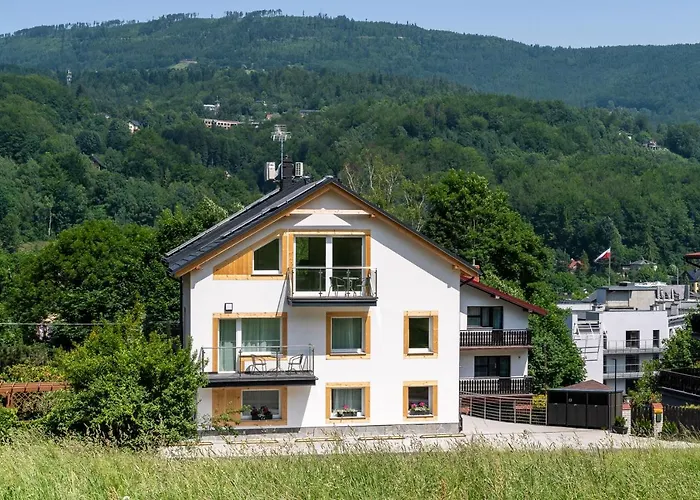 Villa 10 Active