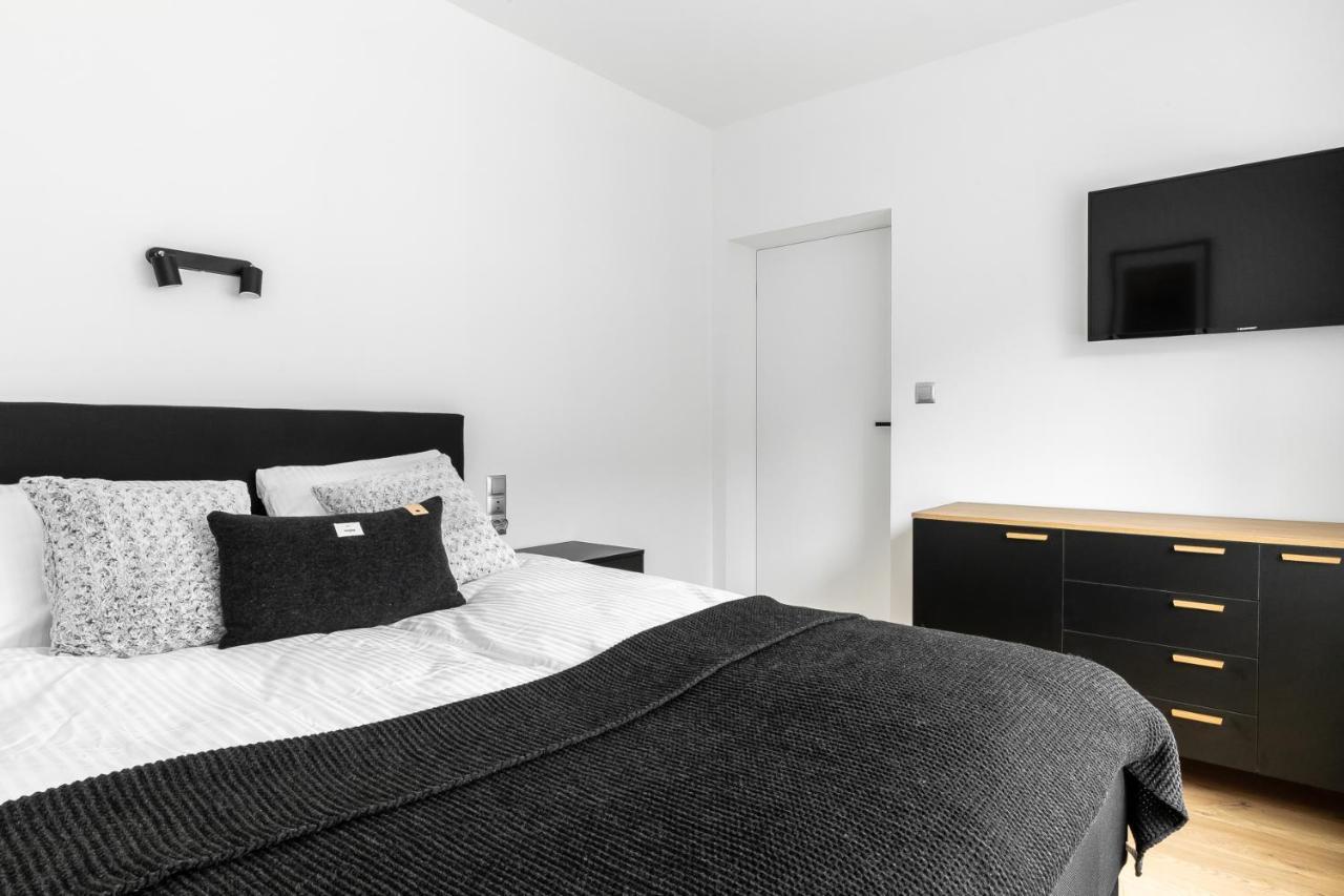 10 Active Apartment *